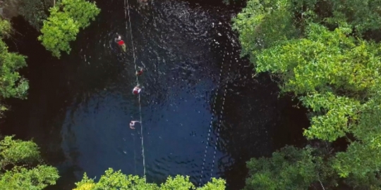 Mexico Cenote People Swimming