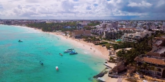 Playa Del Carmen beach construction