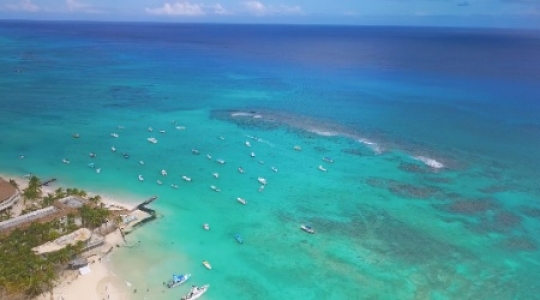 Playa Del Carmen beach descend