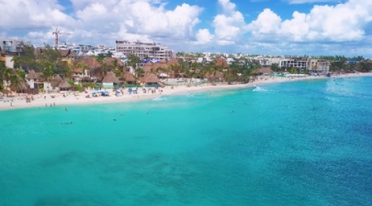 Playa Del Carmen beach slow ascend