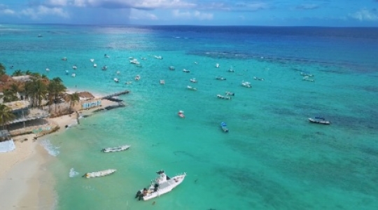 Playa Del Carmen static shots boats static