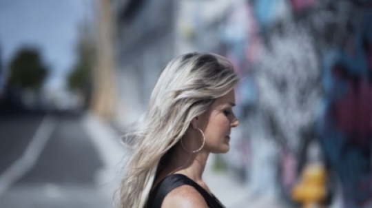 Side profile blonde walk