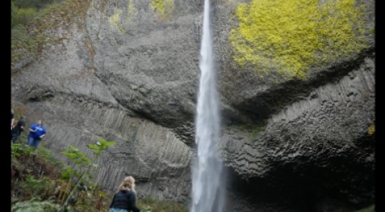 Waterfall time lapse