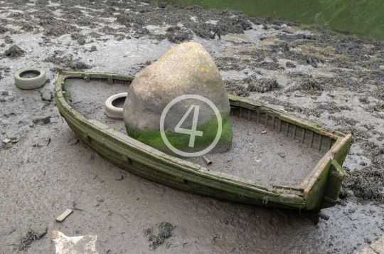 Boat in ruins