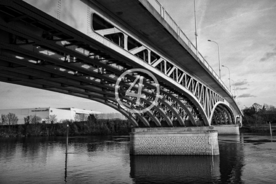 B/W Bridge