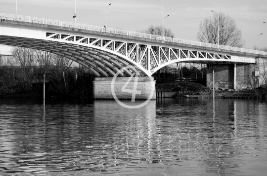 B/W Bridge