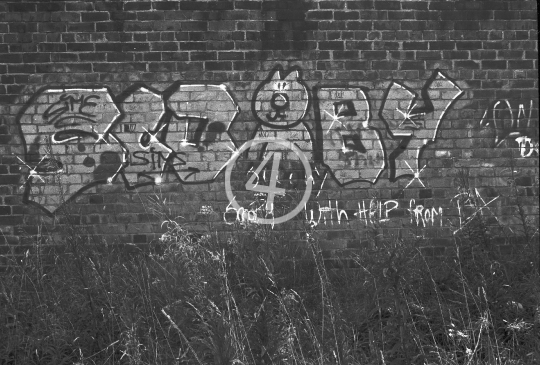 B/W Gaffiti