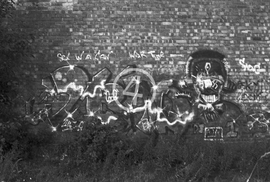 B/W Graffiti