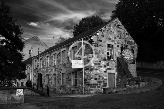 B/W Stone building