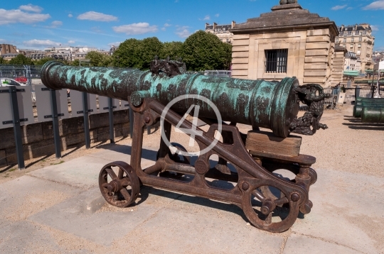 Cannon 2