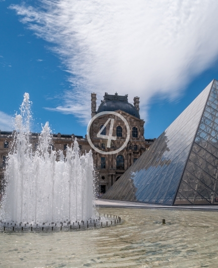 Fountain and glass pyramid 