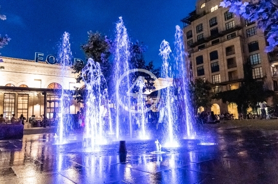 Fountain outside the Pearl 2