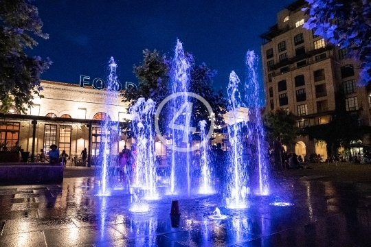 Fountain outside the Pearl 4