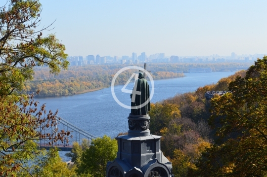 Monument statue Kiev