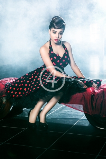 Pin up pose