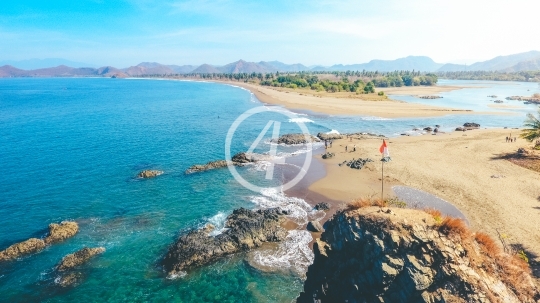 Poto Batu Beach, Sumbawa