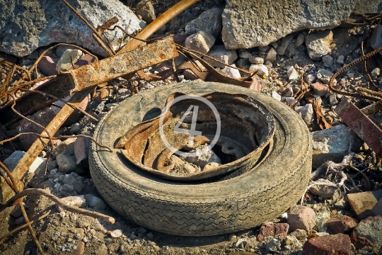 Trash tire